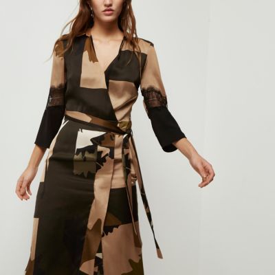 Beige camouflage print wrap dress